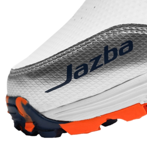 branded cricket shoes