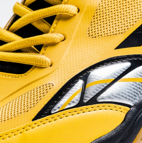 court badminton shoes