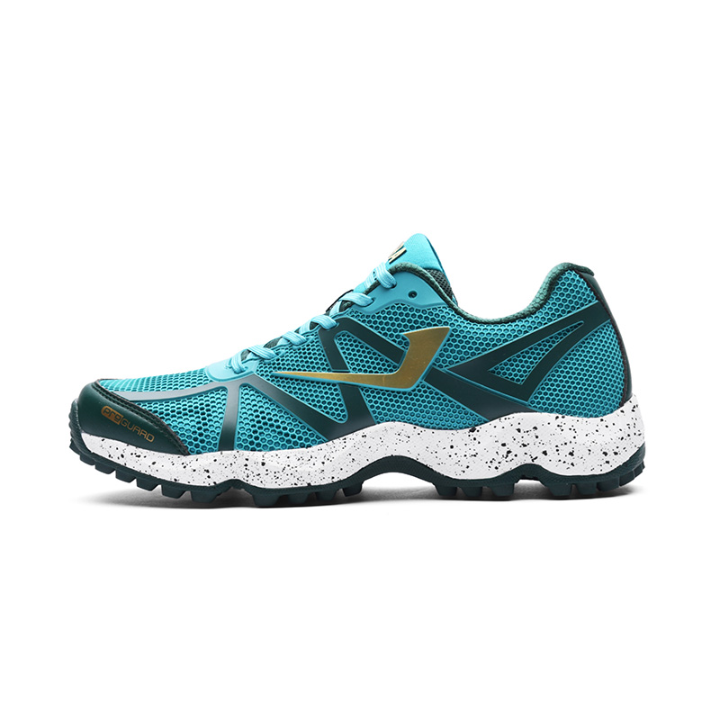 Lightweight hockey shoes