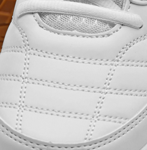 court badminton shoes
