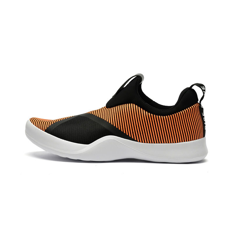 men's casual sneakers